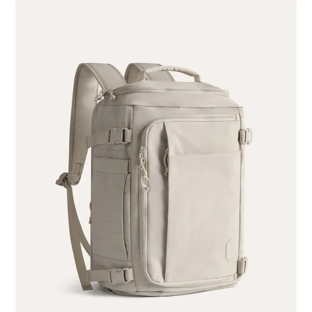 BagSmart Blast 28L Travel Backpack
